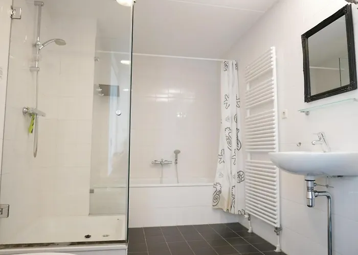 Apartment Het Strandleven 4 *