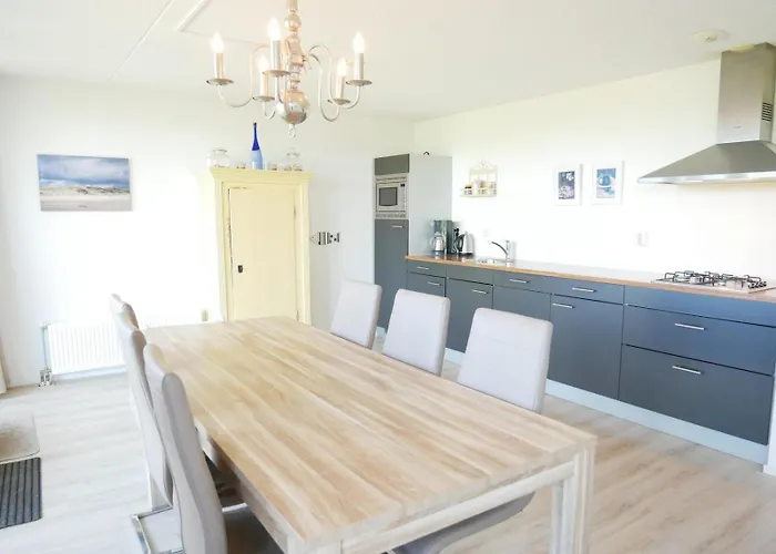 Apartment Het Strandleven 4 *